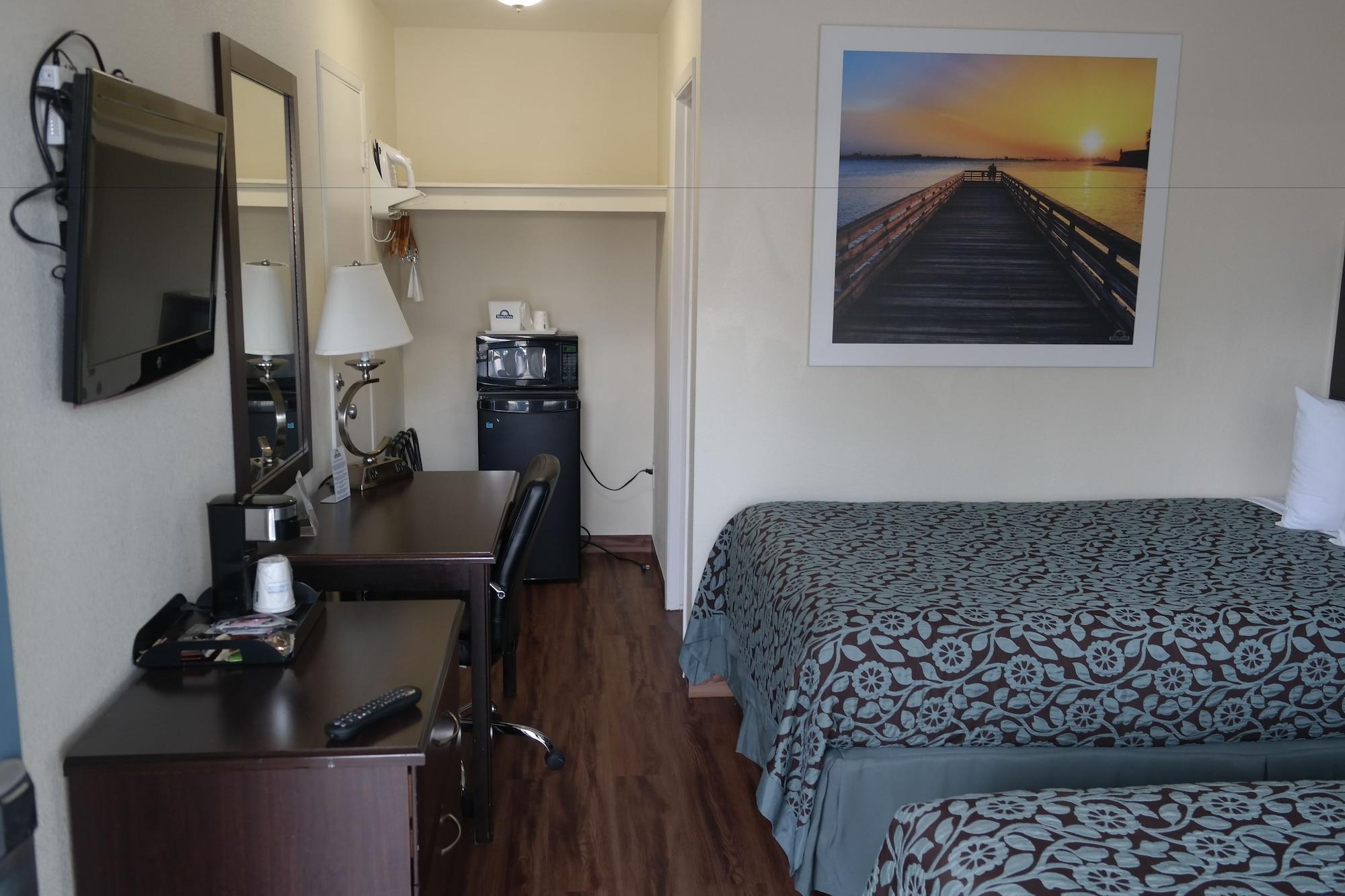 Days Inn By Wyndham Santa Maria Экстерьер фото