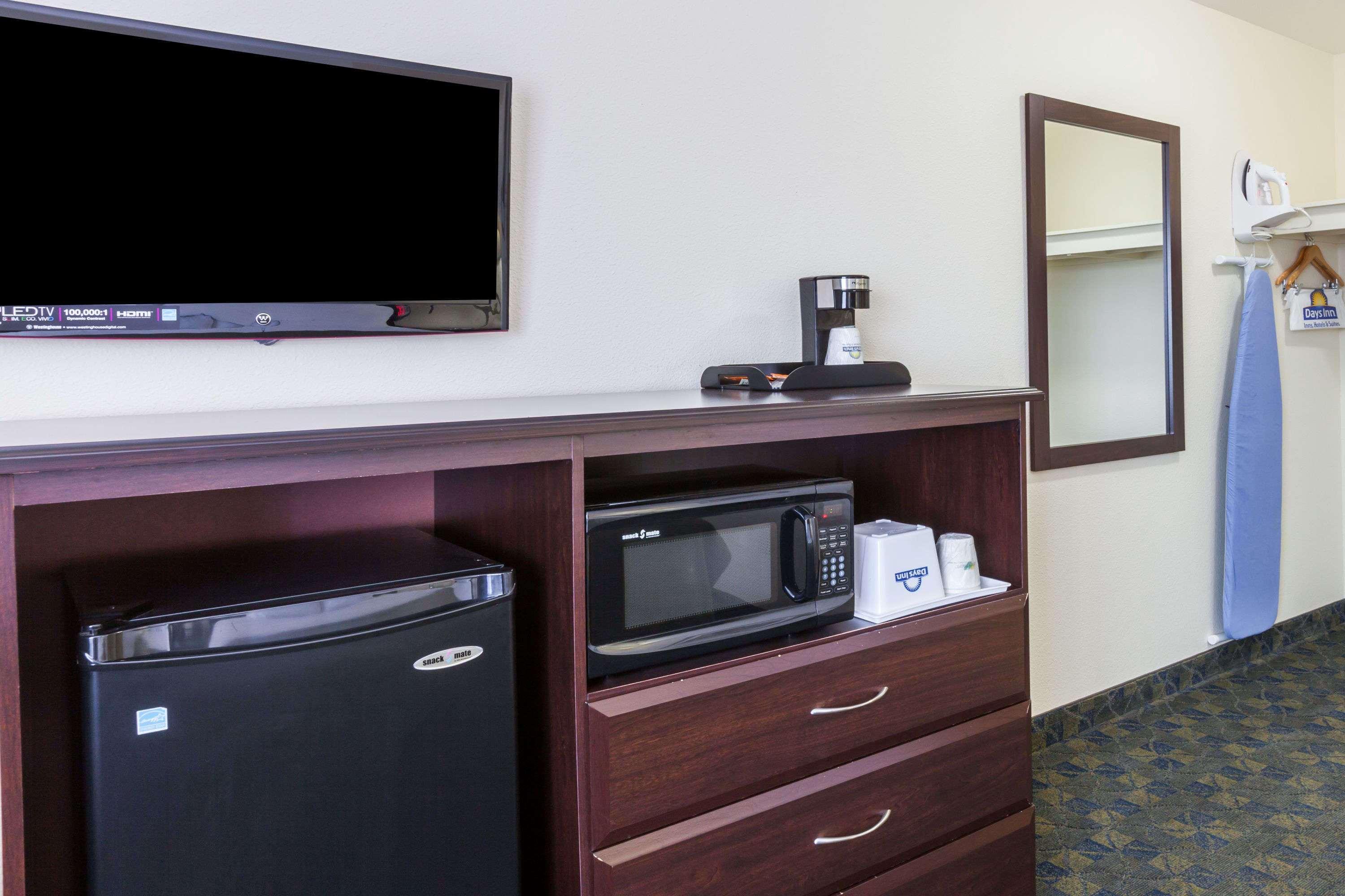 Days Inn By Wyndham Santa Maria Экстерьер фото
